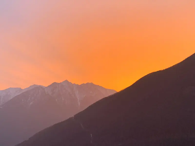 Abendrot über den Bergen des Valle Antrona